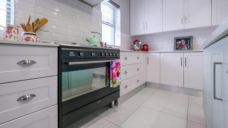4 Bedroom Property for Sale in Blue Mountain Village Western Cape